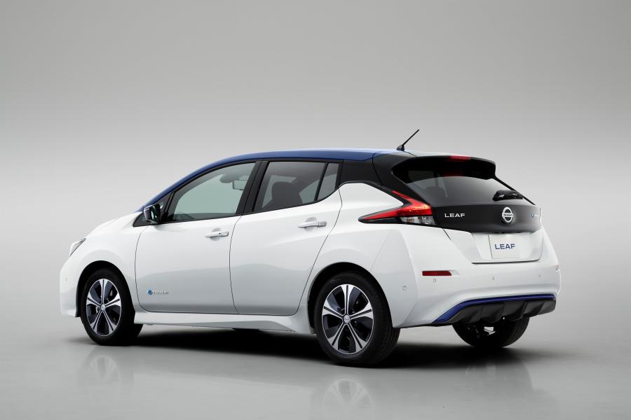  Nissan Leaf 2.zero 2017 года  (JP) (фото 7 из 56)